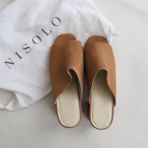 Nisolo Tan Women's Sandals